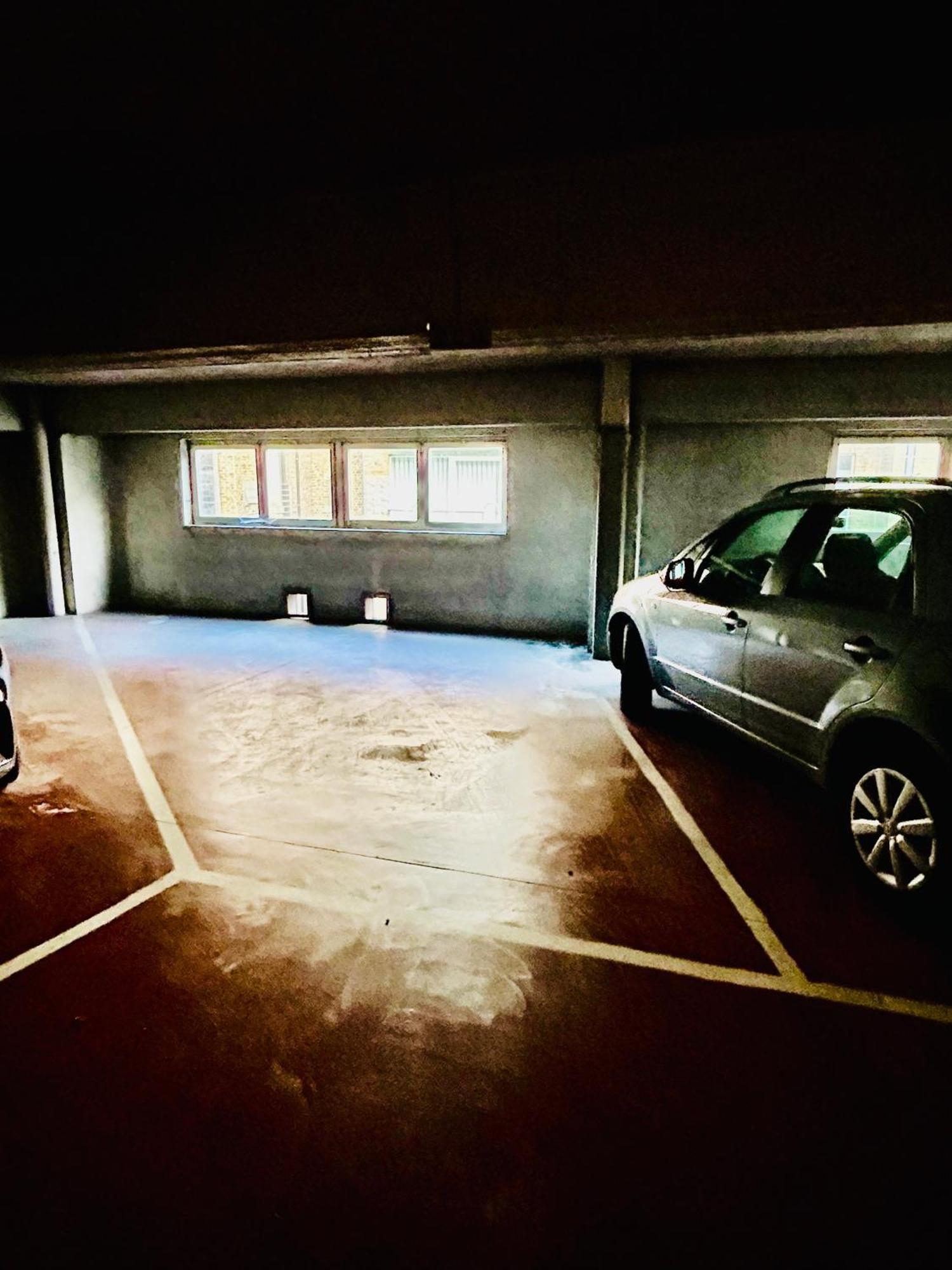 Ostend Center Luxury Top Floor Apartment With Free Parking Exteriör bild