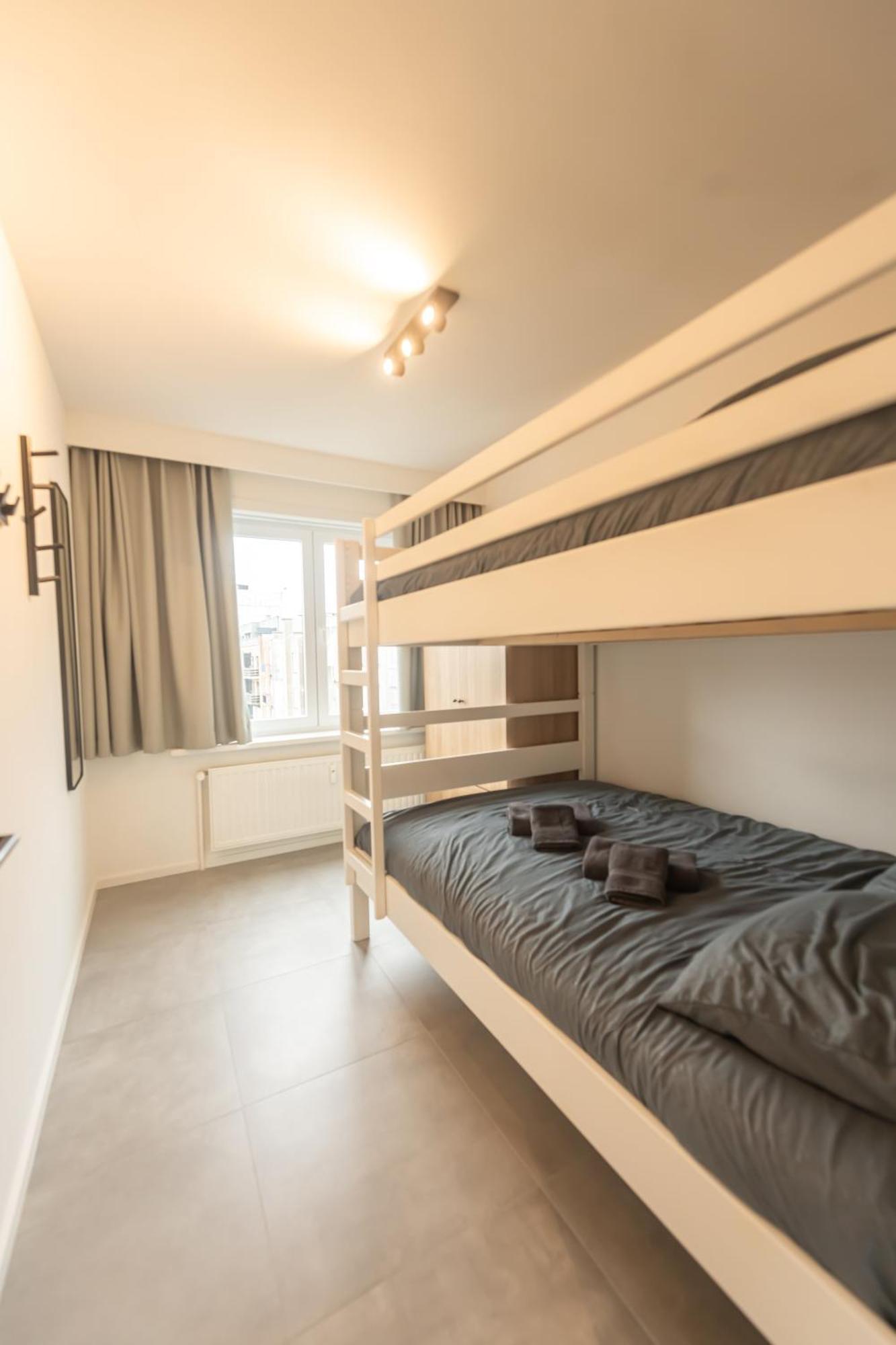 Ostend Center Luxury Top Floor Apartment With Free Parking Exteriör bild